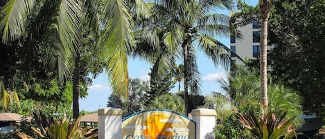 Casa Marina Condominiums in the exclusive Bay Beach area of Fort Meyrs Beach