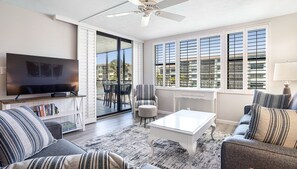 Smart TV - Angled View of Gulf!, Loggerhead Cay 592, ***NEW ***Dog Friendly! (Sanibel)