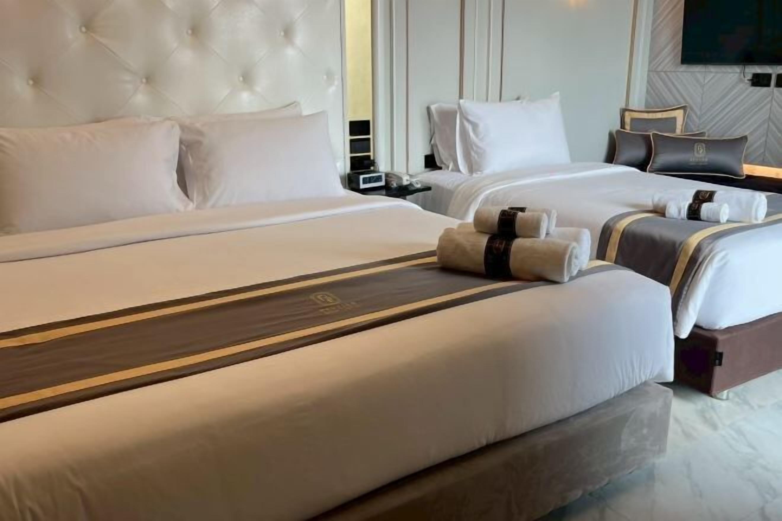 Minibar, caja fuerte, wifi gratis y ropa de cama