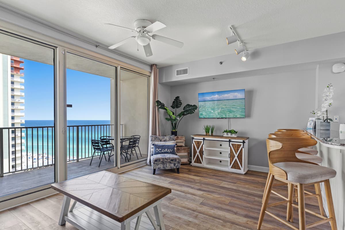 Condo, Multiple Beds, Balcony, Ocean View (Shores of Panama 1408) | Interior