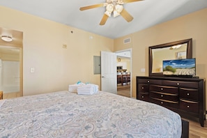 Appartement, Meerdere bedden, balkon, uitzicht op zee (Shores of Panama 1217) | 2 slaapkamers, individueel gedecoreerd, individueel gemeubileerd