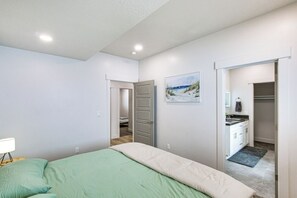 Rumah (5 Bedrooms) | Interior