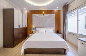Habitació doble superior | Escriptori i espai de treball apte per a portàtils