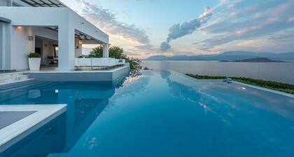 Beach Front Villa With Large Private Sea Water pool & Amazing Sea View!