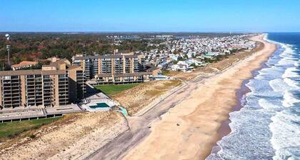 Incredible 3 bedroom Condo in Sea Colony Resort! WIFI, Community Pools, Fitness Center, Private Beach, Shuttle Service, and more!