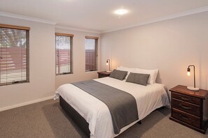 2 chambres, accès au Wi-Fi (inclus), literie fournie