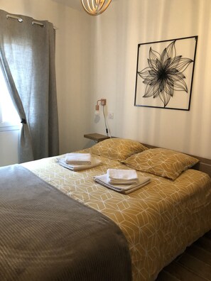 3 bedrooms, iron/ironing board, free WiFi, bed sheets