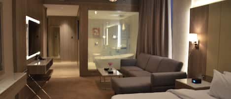 Deluxe Studio Suite