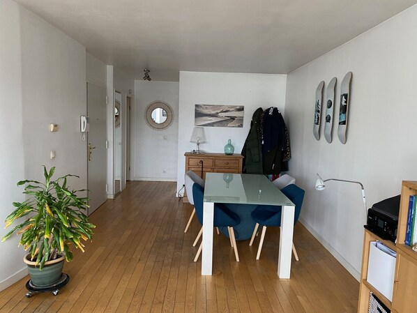 Interior - Grand 3 Pieces au 4eme et Dernier Étage Avec Terrasse Plein Sud Proche Gare (Poissy)