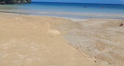 Beautiful ground floor 2 bed apartment 5 min drive to the heart of Ocho Rios!