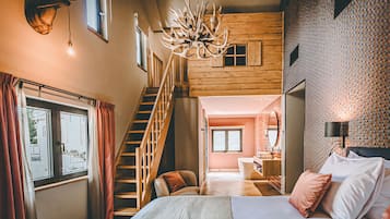 Deluxe Room | Desk, free WiFi, bed sheets