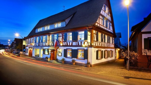 Exterior - Hotel und Restaurant Adler (Offenburg)