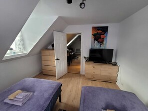 1 bedroom, iron/ironing board, free WiFi, bed sheets
