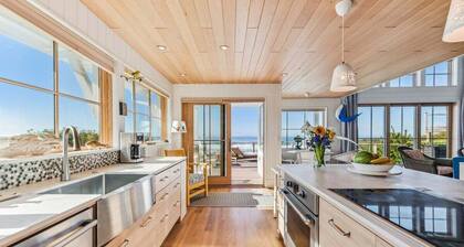 Whaletopia - Spectacular Oceanfront Vistas!