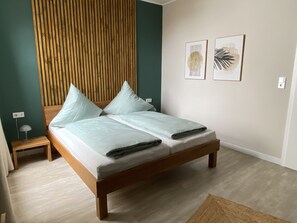 2 bedrooms, WiFi, bed sheets