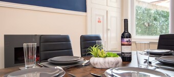 Spacious 2BR for Contractors with WiFi + Parking