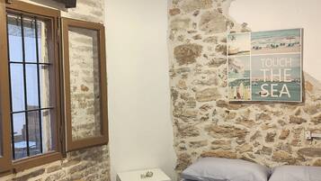 2 dormitorios, tabla de planchar con plancha, wifi y ropa de cama