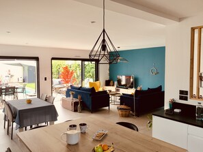 Dining - Maison de Vacance à Bordeaux Avec Piscine (Bordeaux)