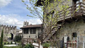 Exterior - GOLDEN SPUR COTTAGE (Pulfero)