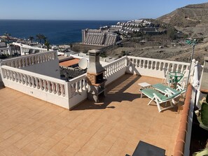 Outdoor dining - Ocean View Sunset Terrace - Near Anfi del Mar (Los Caideros)