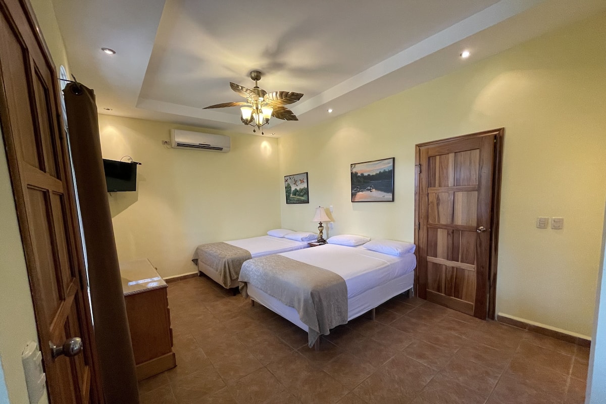 1 habitación y ropa de cama de alta calidad