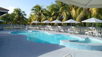 3 outdoor pools