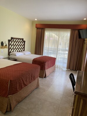 Literie de qualité supérieure, coffres-forts dans les chambres