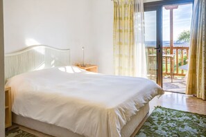 6 slaapkamers, een strijkplank/strijkijzer, wifi, beddengoed