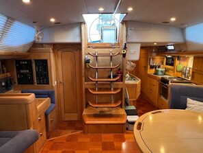 Interior - Caribbean Cruising Lifestyle Luxury Yacht Charter (Road Town)