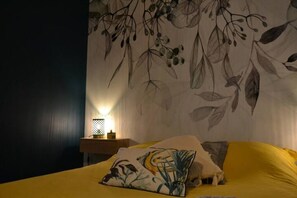 3 slaapkamers, een strijkplank/strijkijzer, wifi, beddengoed