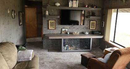 Rustic 2nd story apartment with mountain views.