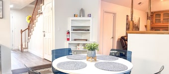 Cozy 4-bedroom house in charming Tehachapi with WiFi, AC