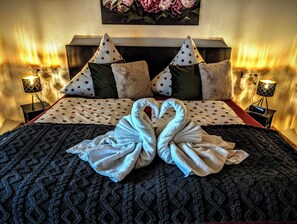 2 bedrooms, iron/ironing board, travel crib, free WiFi