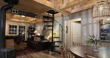 Cozy cabin in adorable Adirondack with Beaches and Mountains