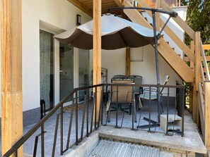 Basic House, 1 Queen Bed with Sofa bed, Patio, Garden View | Terrace/patio - Müllers Ferienhaus Harmonie (Dombovar)