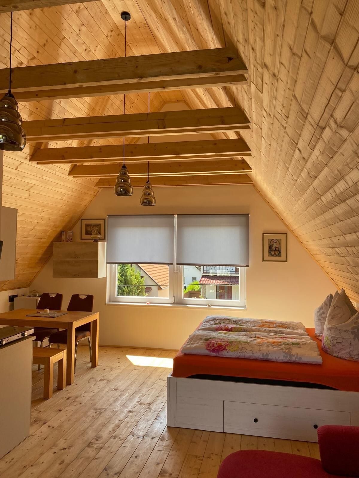 基础独立别墅, 1 张大床和 1 张沙发床, 露台, 花园景观 | 起居区