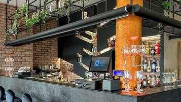 Bar (en la propiedad)