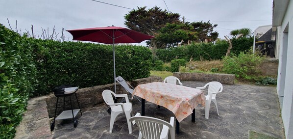 Outdoor dining - Charmantes Haus, nur 100 Meter vom Strand (Saint-Pierre-Quiberon)