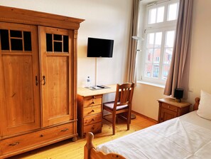 1 bedroom, free WiFi