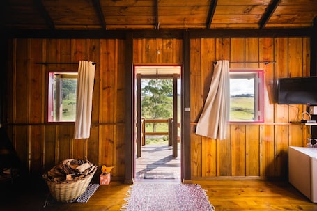 Vintage | 1 bedroom, free WiFi, bed sheets