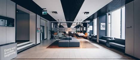Sala de estar en el lobby