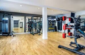 Fitness facility - Luxe 2-BDR Suite Near SoFI&LAX (Marina del Rey)
