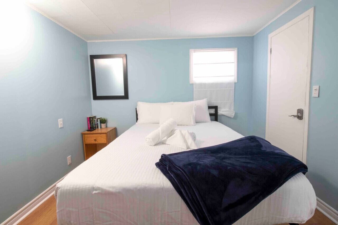 2 bedrooms, desk, travel cot, free WiFi