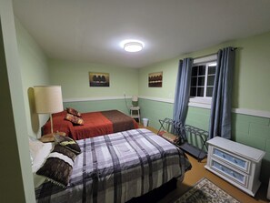 3 bedrooms, iron/ironing board, bed sheets - Private 3-bedroom farmhouse in Rural Roseau (Roseau)