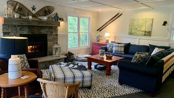 TV connectée, cheminée, imprimantes