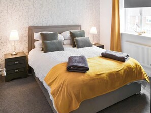 2 bedrooms, free WiFi, bed sheets - The Bandstand Sea View (Blyth)