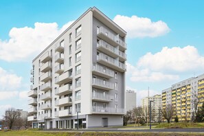 Property entrance - Stylish Apartment 7th Floor by Renters (Warsaw)