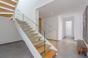 Interior - Villa de Lujo con Piscina Climatizada y Vistas Espectaculares al mar (Callao Salvaje)