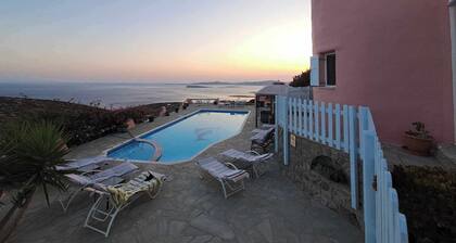 Dorothea Panoramic Villa is one of a kind—a hidden gem of Paros.Asteria