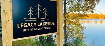 Cottage V |Studio Cottage | Lake & Beach |Water Sports! | Legacy Lakeside Resort
